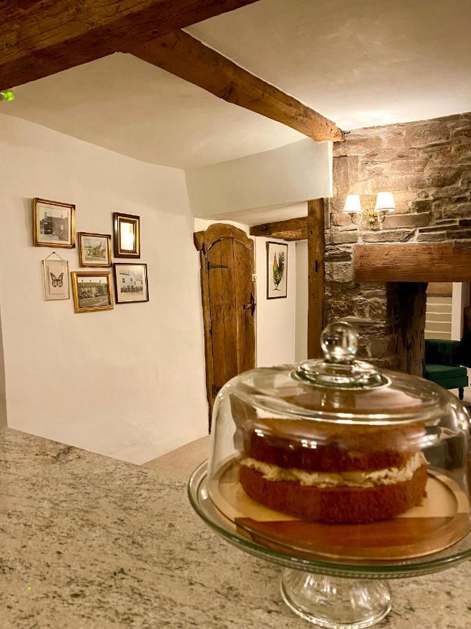 Three Cocks Hotel Brecon Bagian luar foto