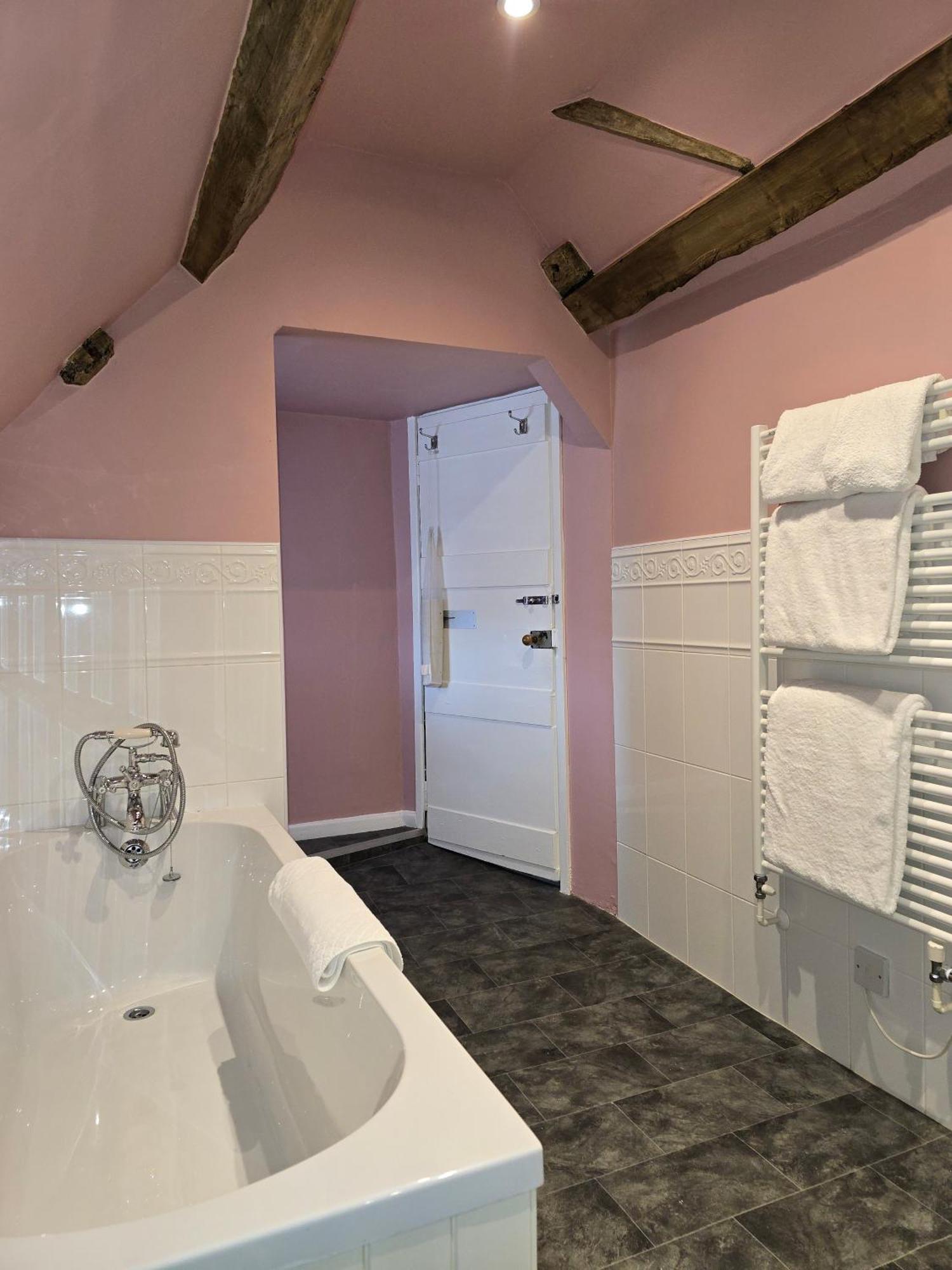 Three Cocks Hotel Brecon Bagian luar foto